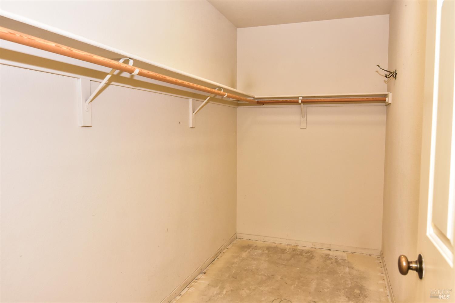 Detail Gallery Image 20 of 30 For 480 La Quinta Ln, Sonoma,  CA 95476 - 2 Beds | 2 Baths