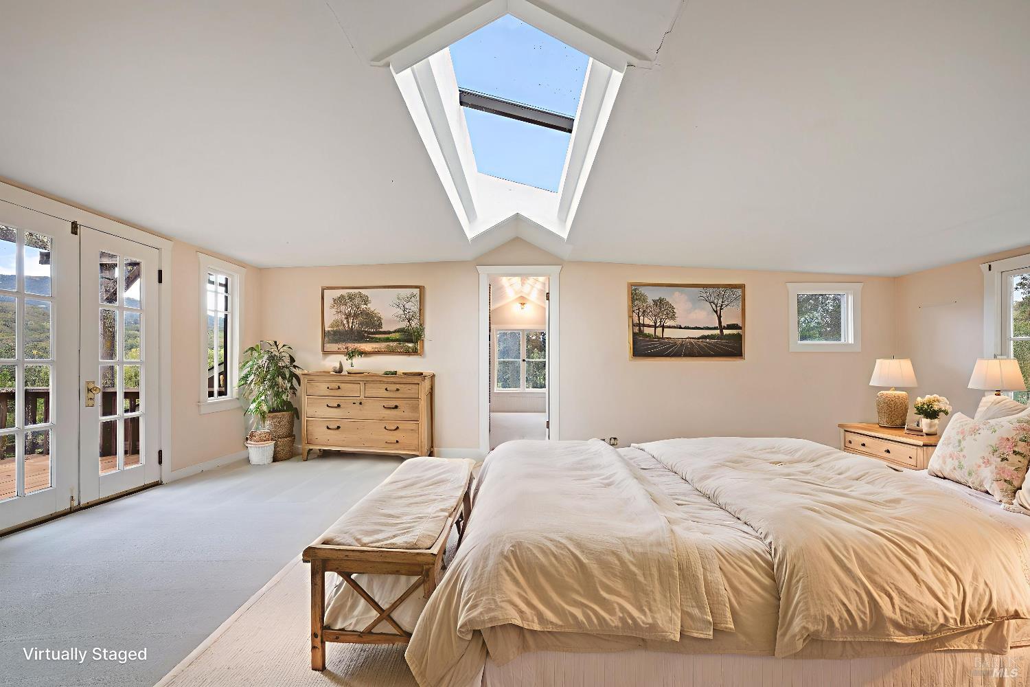 Detail Gallery Image 15 of 63 For 2550 Warm Springs Rd, Glen Ellen,  CA 95442 - 3 Beds | 3 Baths