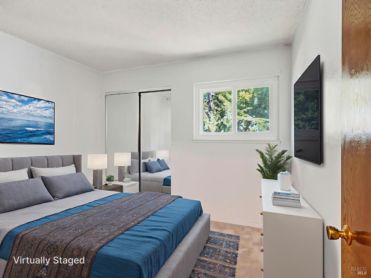 Detail Gallery Image 4 of 25 For 1411 Casa Buena Dr #14,  Corte Madera,  CA 94925 - 3 Beds | 1/1 Baths