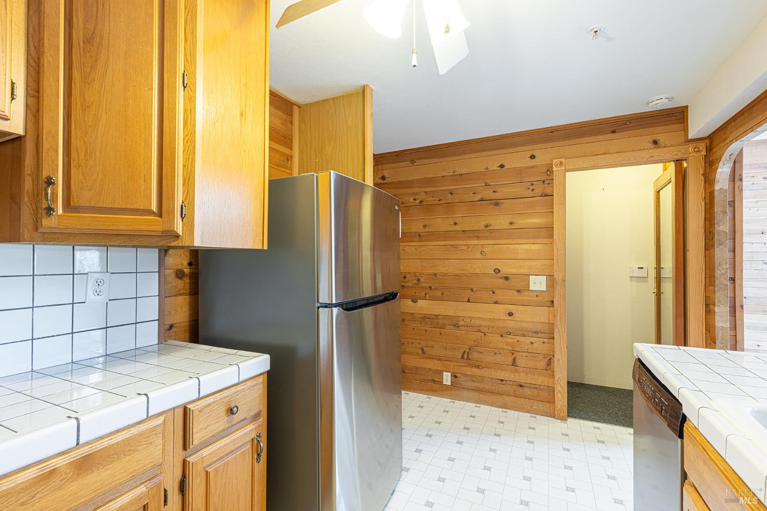 Detail Gallery Image 12 of 43 For 1450 Sproul Ave, Napa,  CA 94559 - 3 Beds | 2 Baths