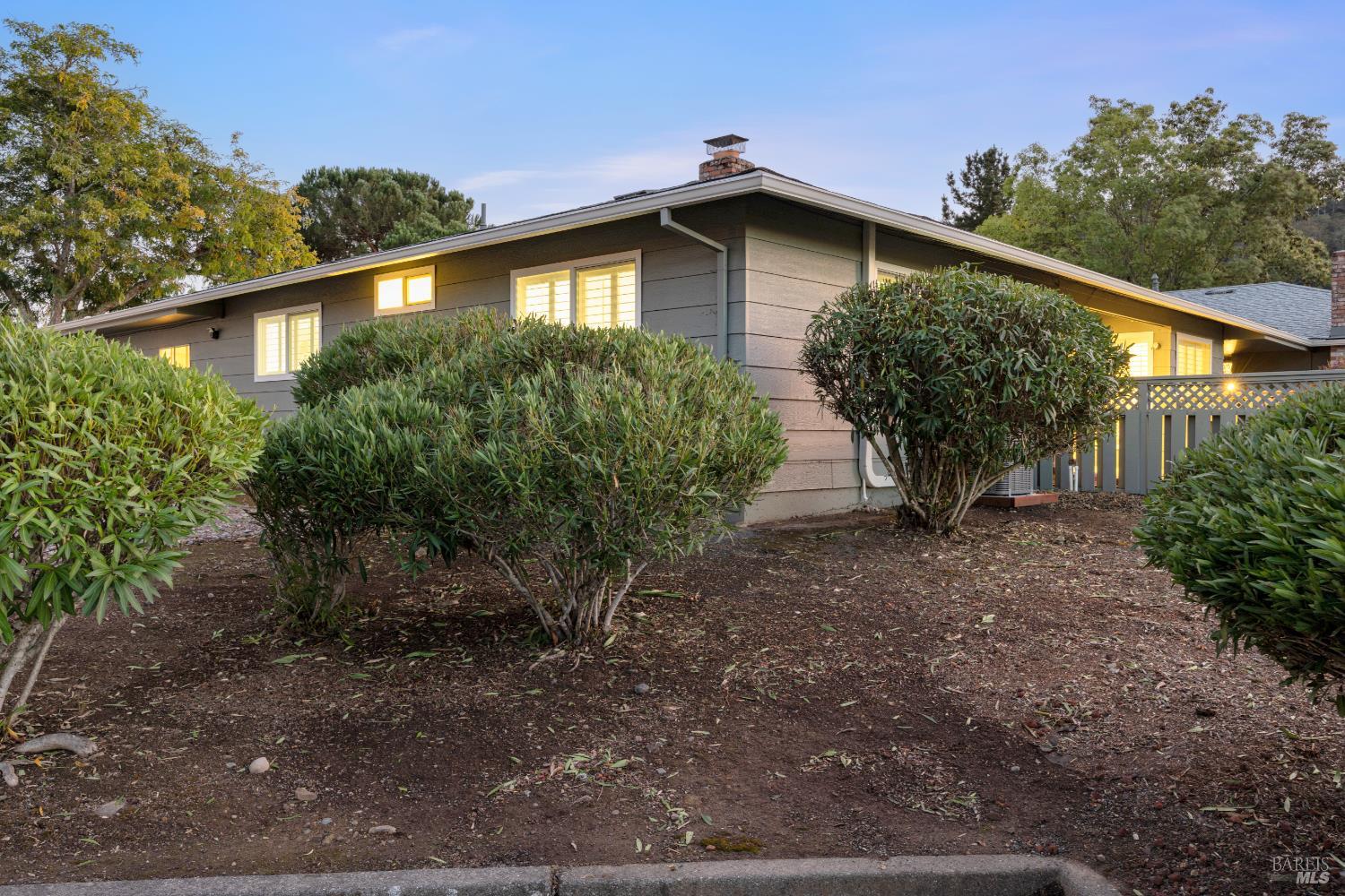 Detail Gallery Image 56 of 65 For 339 Valley Oaks Dr, Santa Rosa,  CA 95409 - 2 Beds | 2 Baths