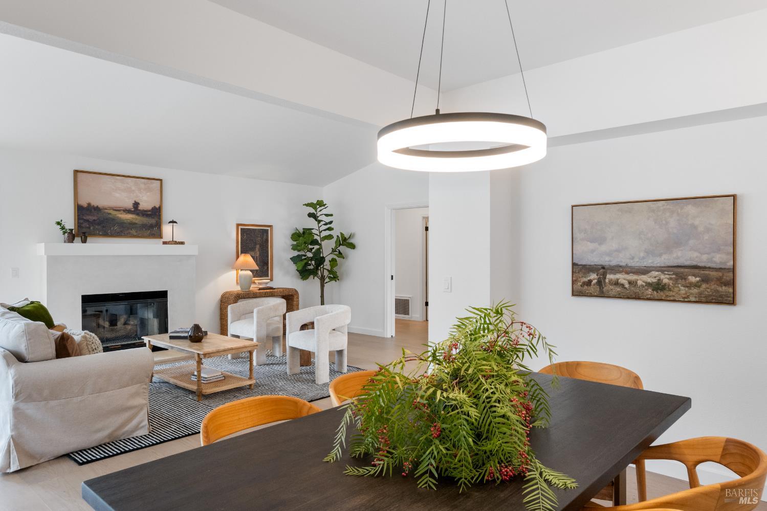 Detail Gallery Image 9 of 22 For 889 Princeton Dr, Sonoma,  CA 95476 - 2 Beds | 2 Baths