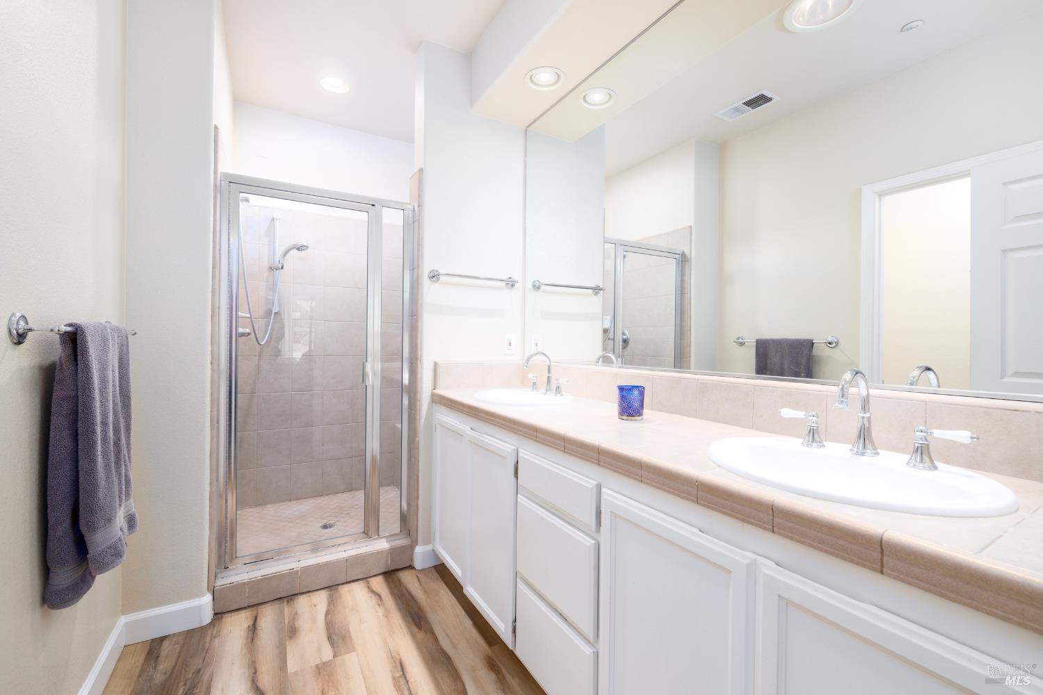 Detail Gallery Image 18 of 38 For 311 Laurel Ct, Cloverdale,  CA 95425 - 2 Beds | 2 Baths