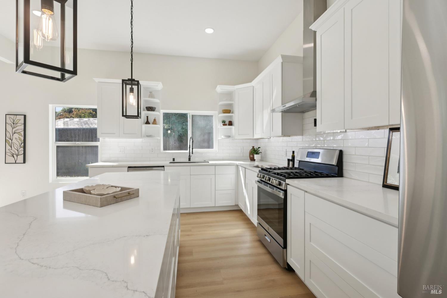 Detail Gallery Image 11 of 44 For 368 Bonnie Ct, Rohnert Park,  CA 94928 - 4 Beds | 2 Baths