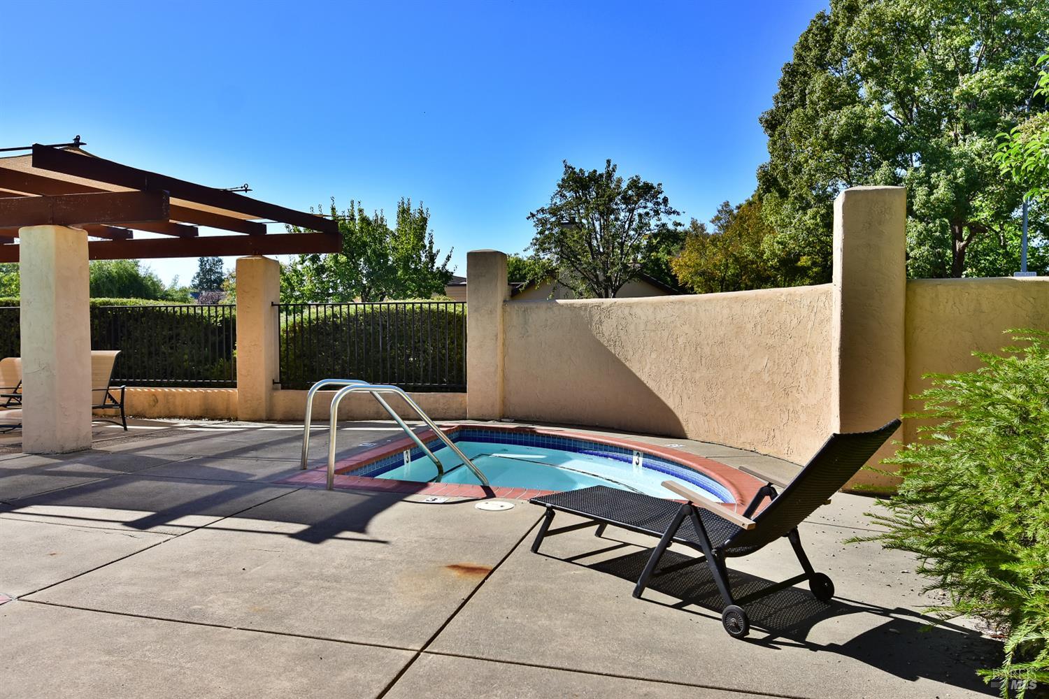 Detail Gallery Image 29 of 30 For 480 La Quinta Ln, Sonoma,  CA 95476 - 2 Beds | 2 Baths
