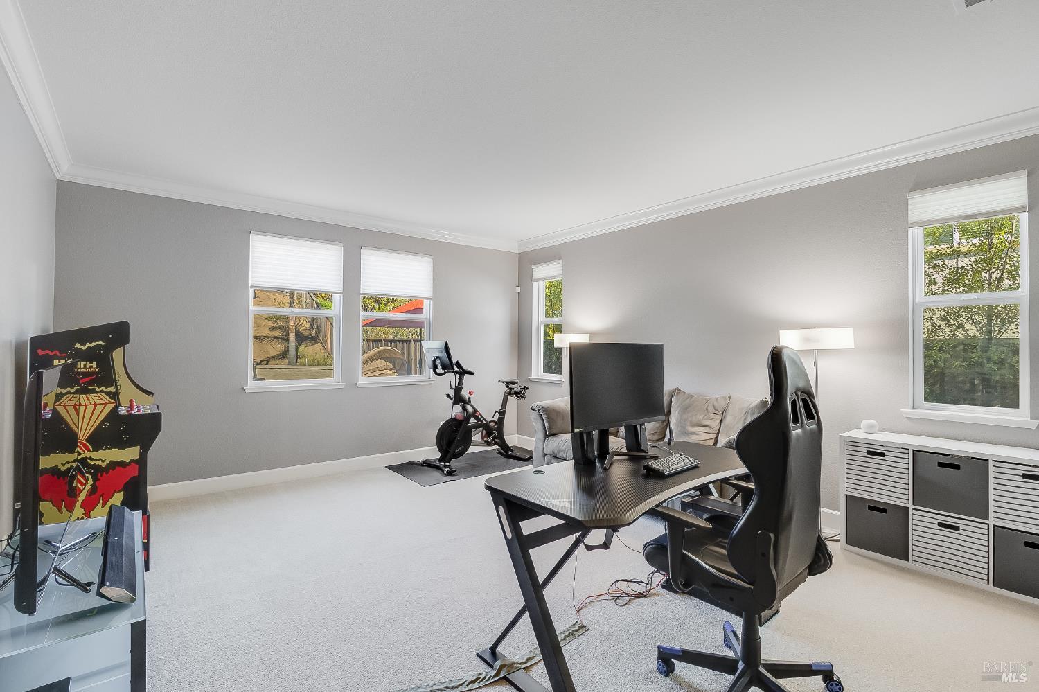 Detail Gallery Image 35 of 88 For 672 Mcallister Dr, Benicia,  CA 94510 - 5 Beds | 4 Baths