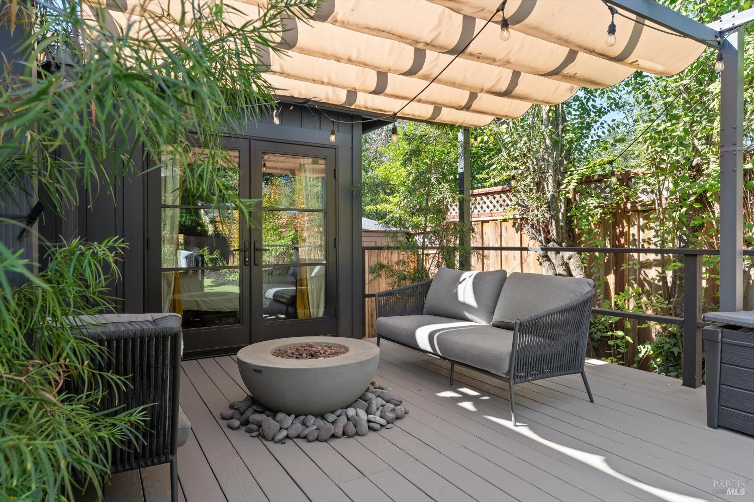 Detail Gallery Image 24 of 59 For 18445 1st Ave, Sonoma,  CA 95476 - 2 Beds | 2 Baths