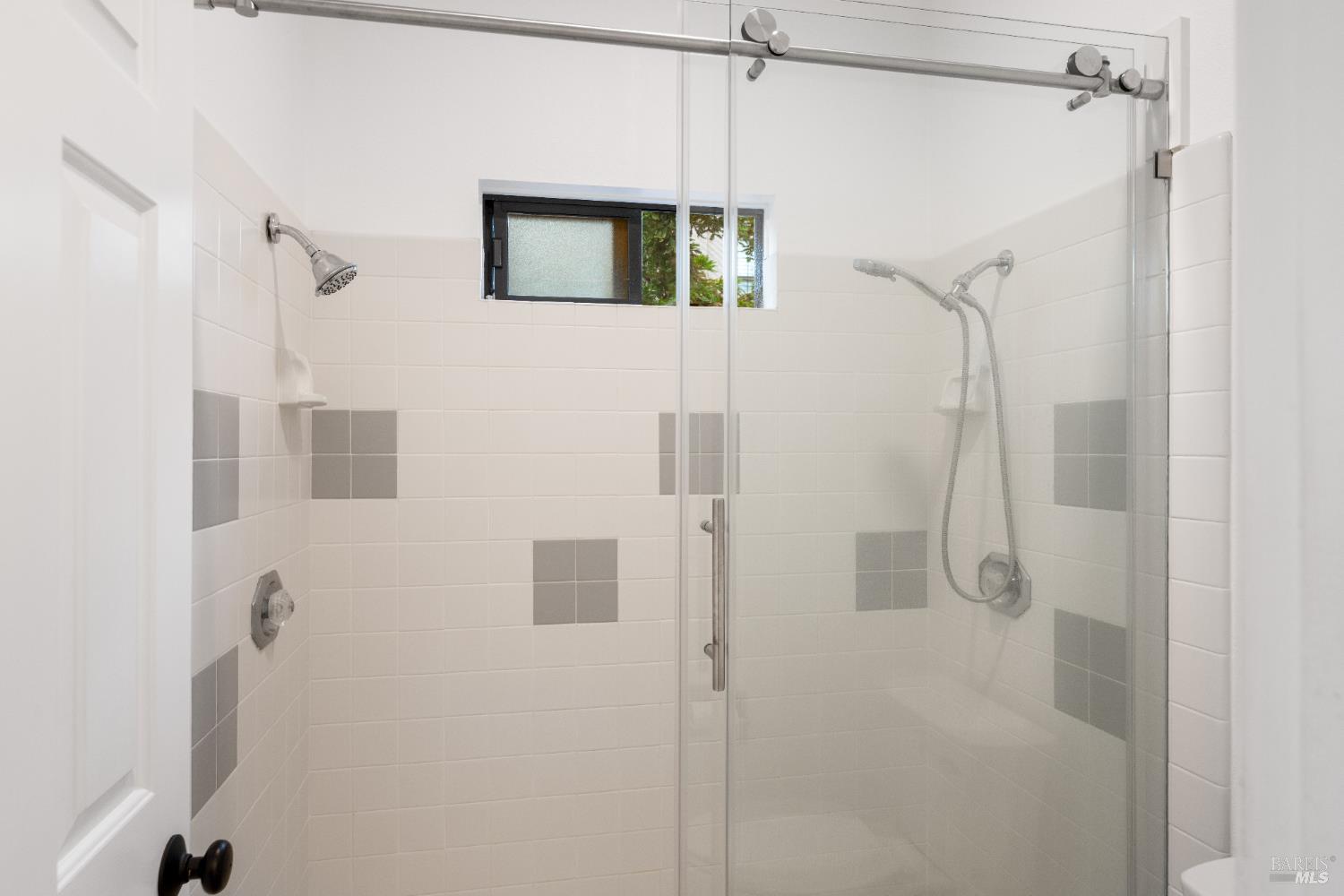 Detail Gallery Image 17 of 22 For 889 Princeton Dr, Sonoma,  CA 95476 - 2 Beds | 2 Baths