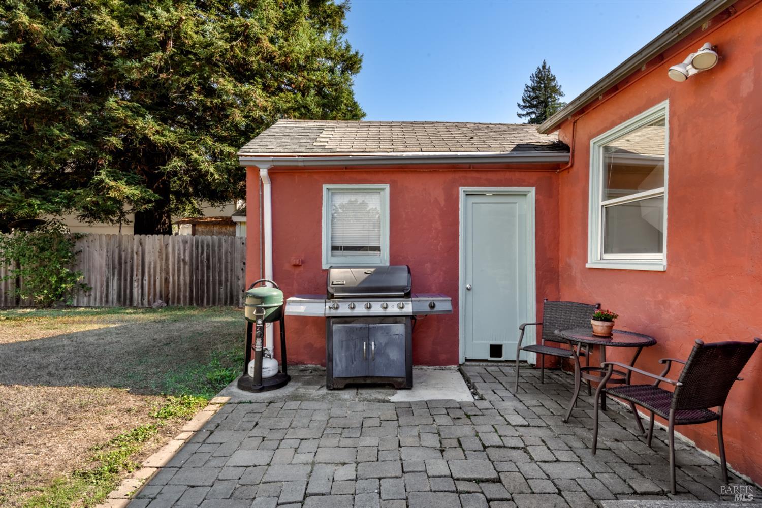 Detail Gallery Image 27 of 31 For 151 Earle St, Santa Rosa,  CA 95407 - 2 Beds | 1 Baths