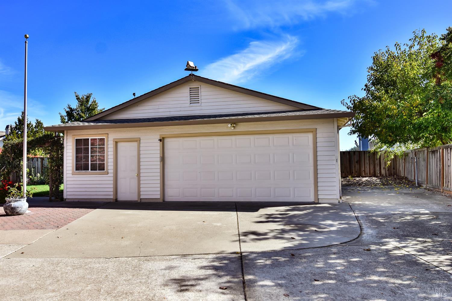 Detail Gallery Image 21 of 24 For 2728 Terry Ct, Pinole,  CA 94564 - 3 Beds | 2/1 Baths