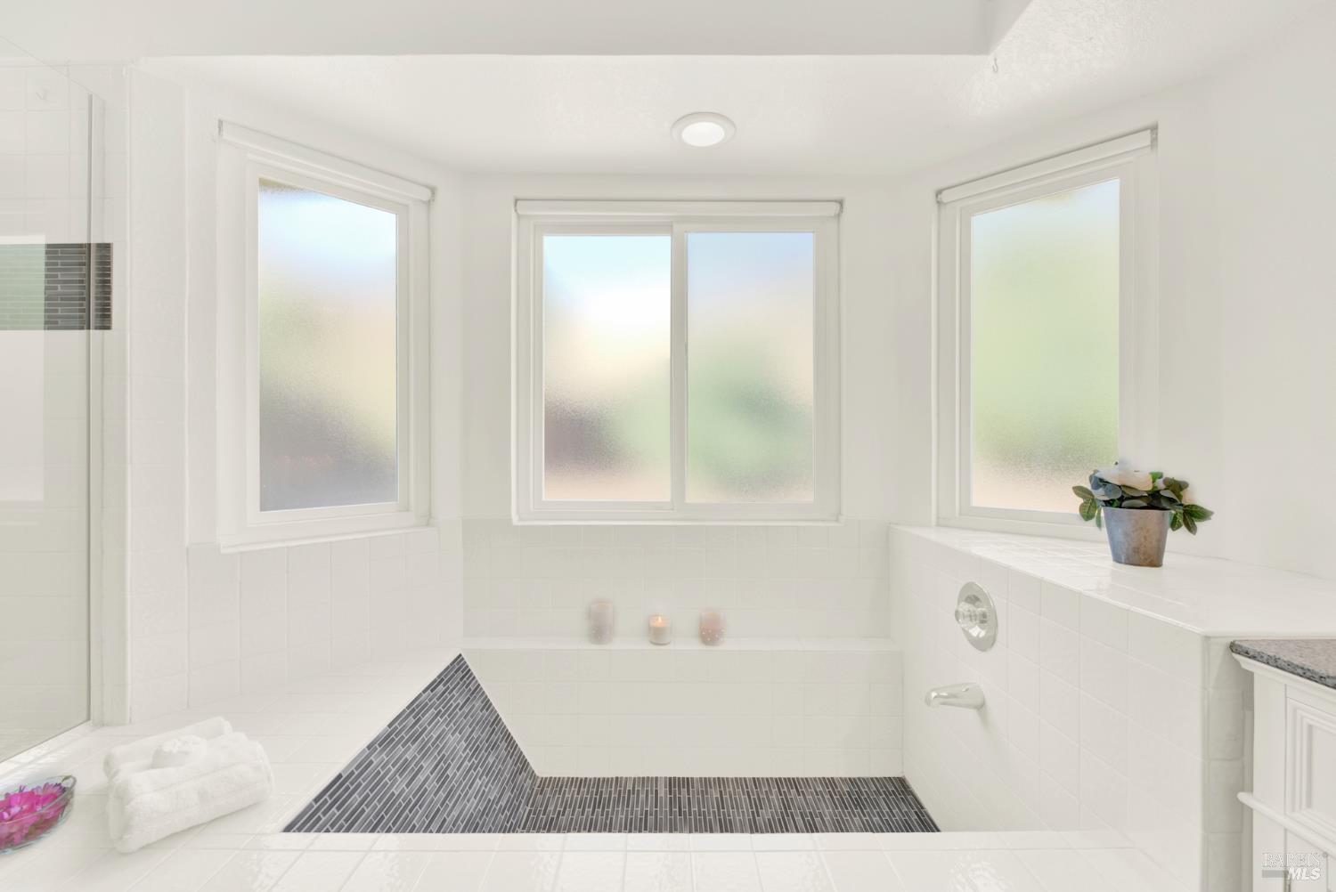 Detail Gallery Image 51 of 99 For 719 Rambleton Dr, Vacaville,  CA 95688 - 5 Beds | 3 Baths