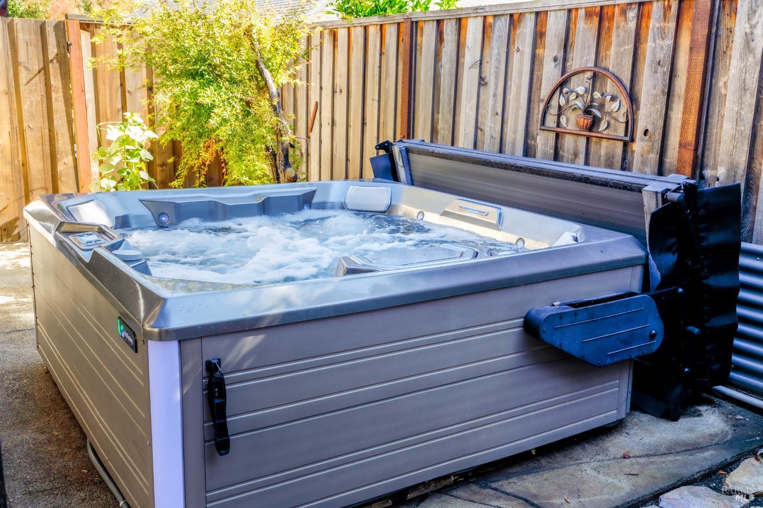 Detail Gallery Image 27 of 38 For 311 Laurel Ct, Cloverdale,  CA 95425 - 2 Beds | 2 Baths