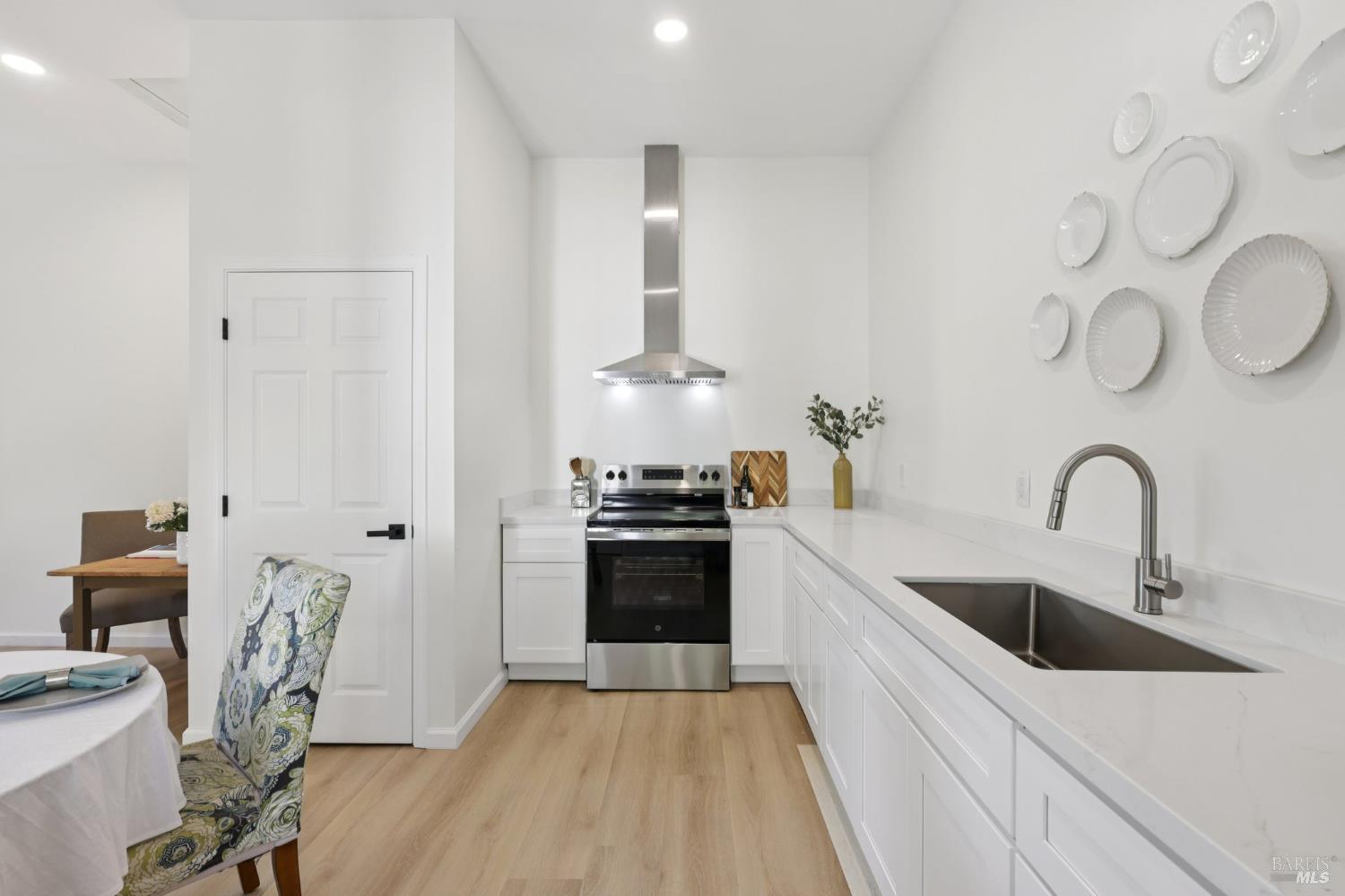 Detail Gallery Image 34 of 44 For 368 Bonnie Ct, Rohnert Park,  CA 94928 - 4 Beds | 2 Baths