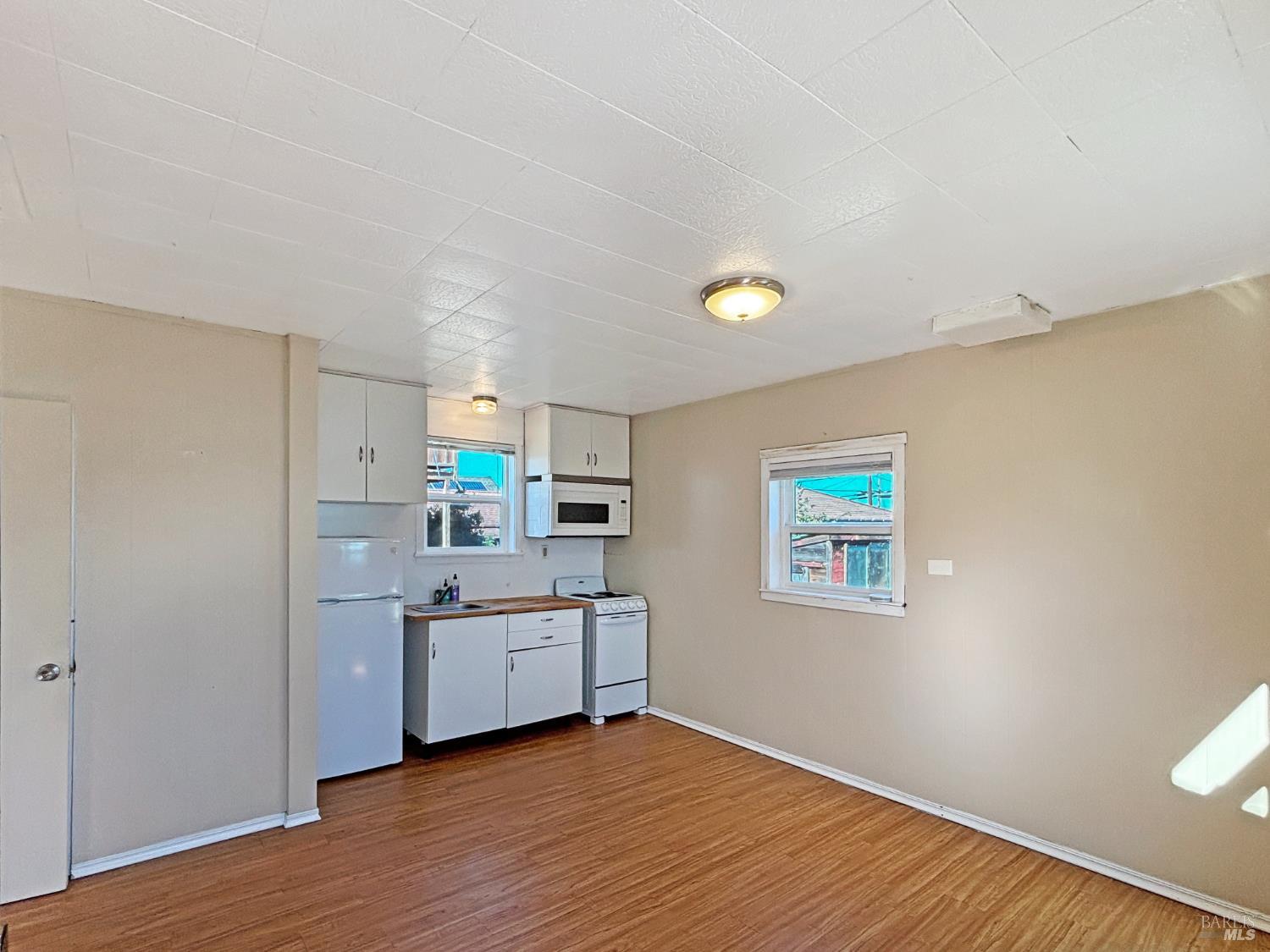 Detail Gallery Image 15 of 27 For 121 Florence St, Fort Bragg,  CA 95437 - 2 Beds | 1 Baths