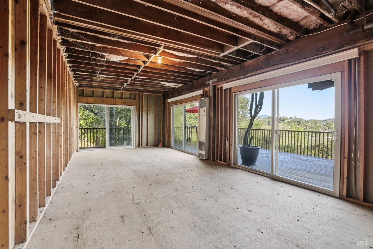 Detail Gallery Image 38 of 57 For 16 Burning Tree Dr, Novato,  CA 94949 - 3 Beds | 2/1 Baths