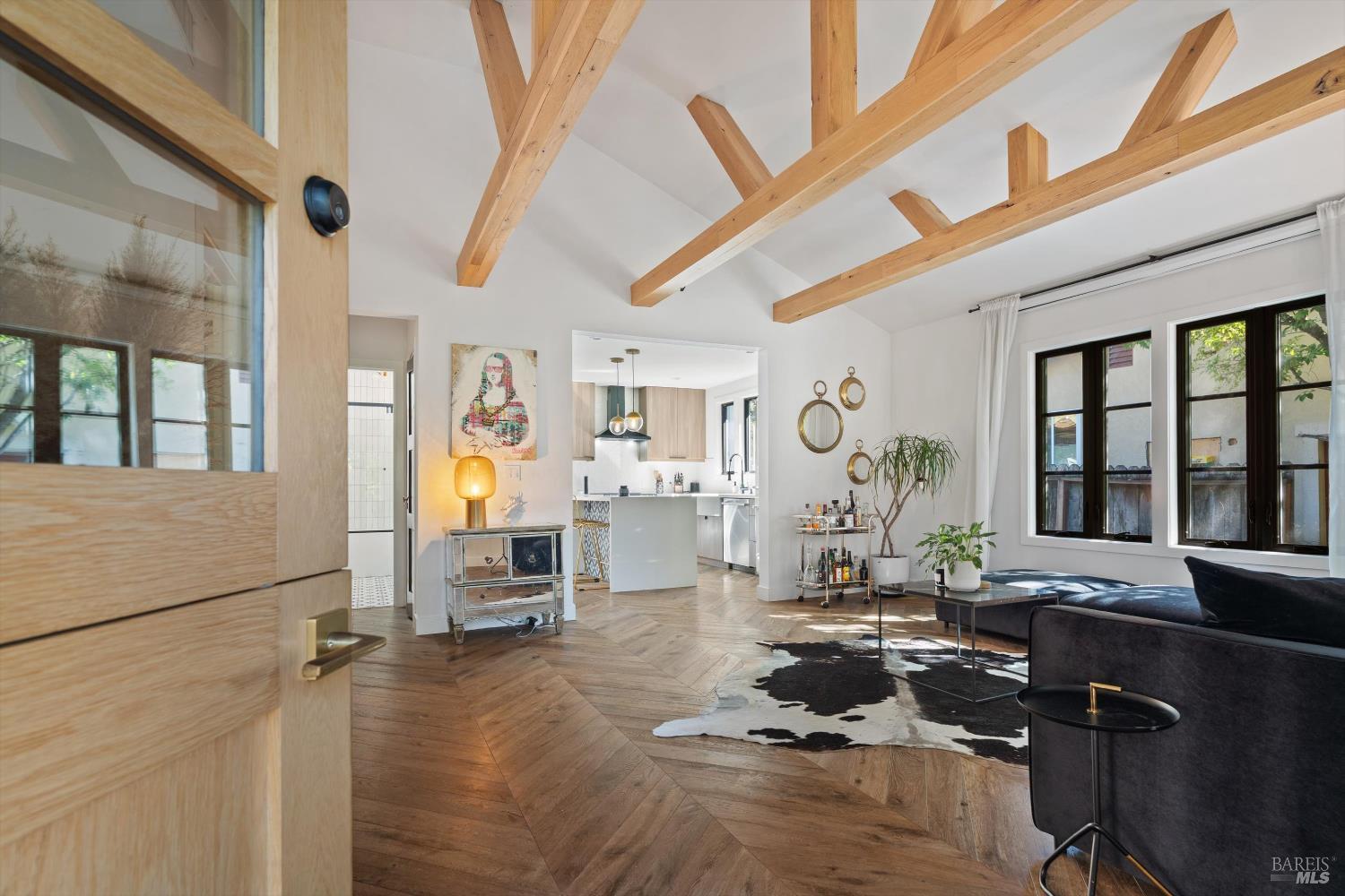 Detail Gallery Image 2 of 59 For 18445 1st Ave, Sonoma,  CA 95476 - 2 Beds | 2 Baths