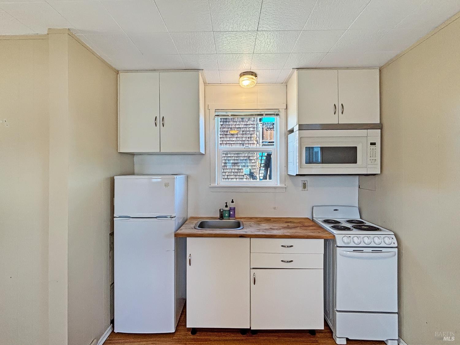 Detail Gallery Image 17 of 27 For 121 Florence St, Fort Bragg,  CA 95437 - 2 Beds | 1 Baths