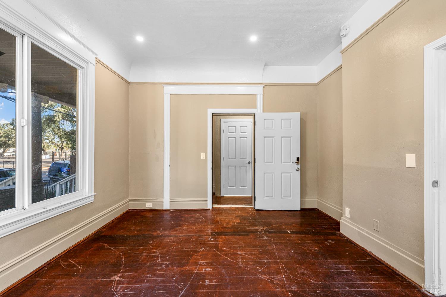 Detail Gallery Image 6 of 23 For 840 5th St, Santa Rosa,  CA 95404 - 4 Beds | 2/2 Baths