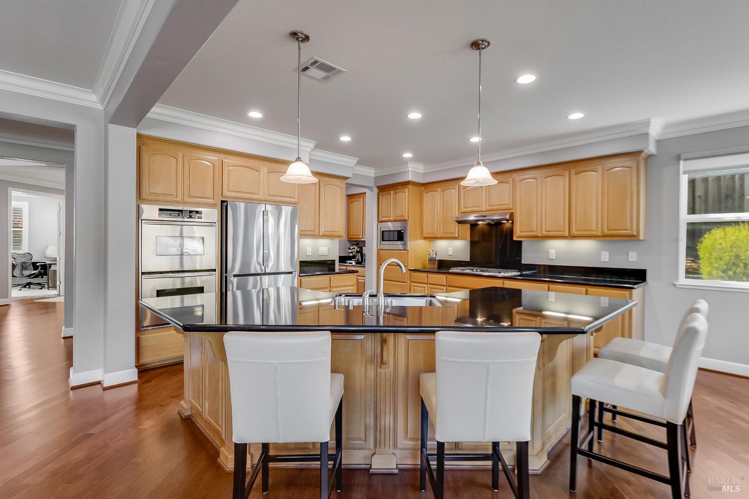 Detail Gallery Image 23 of 88 For 672 Mcallister Dr, Benicia,  CA 94510 - 5 Beds | 4 Baths