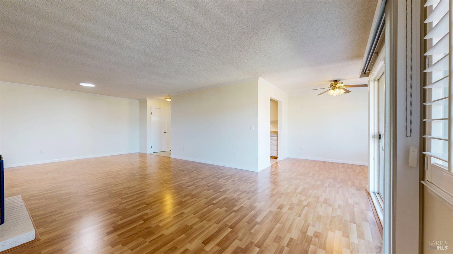 Detail Gallery Image 20 of 65 For 339 Valley Oaks Dr, Santa Rosa,  CA 95409 - 2 Beds | 2 Baths