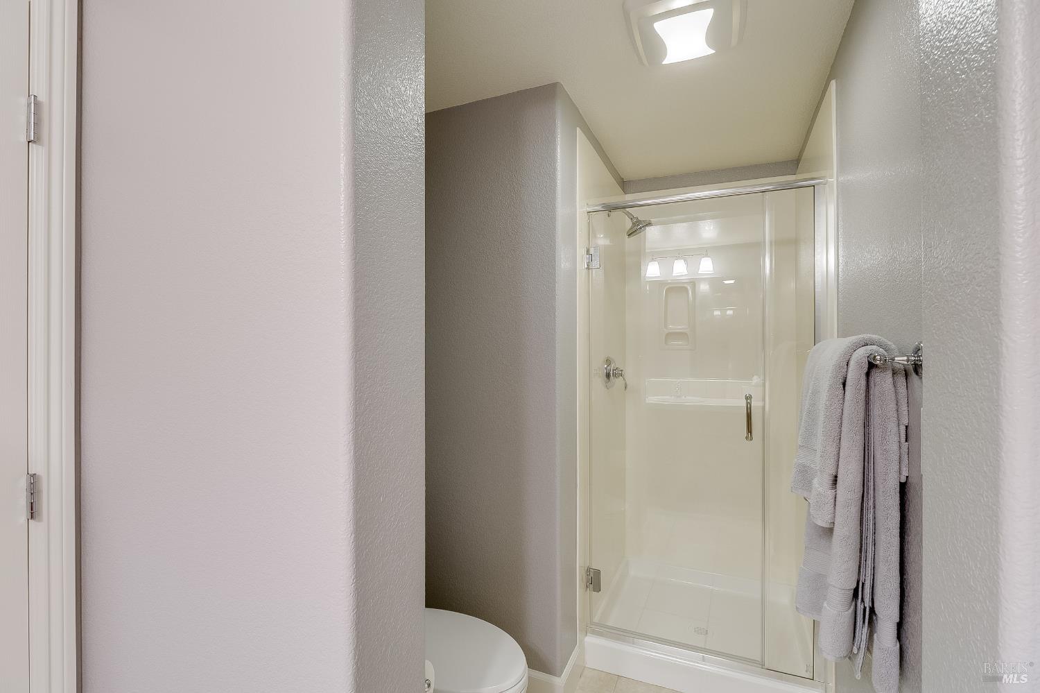 Detail Gallery Image 34 of 88 For 672 Mcallister Dr, Benicia,  CA 94510 - 5 Beds | 4 Baths