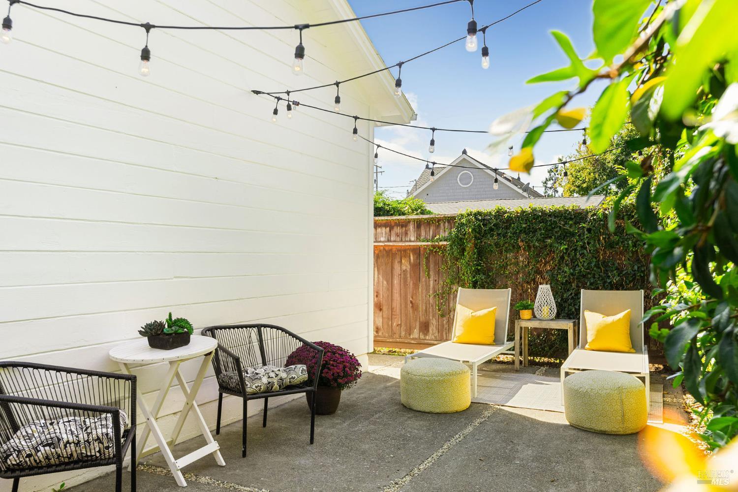 Detail Gallery Image 29 of 32 For 2005 Adrian St, Napa,  CA 94559 - 2 Beds | 1 Baths