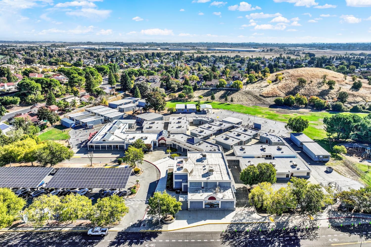 Detail Gallery Image 89 of 99 For 719 Rambleton Dr, Vacaville,  CA 95688 - 5 Beds | 3 Baths
