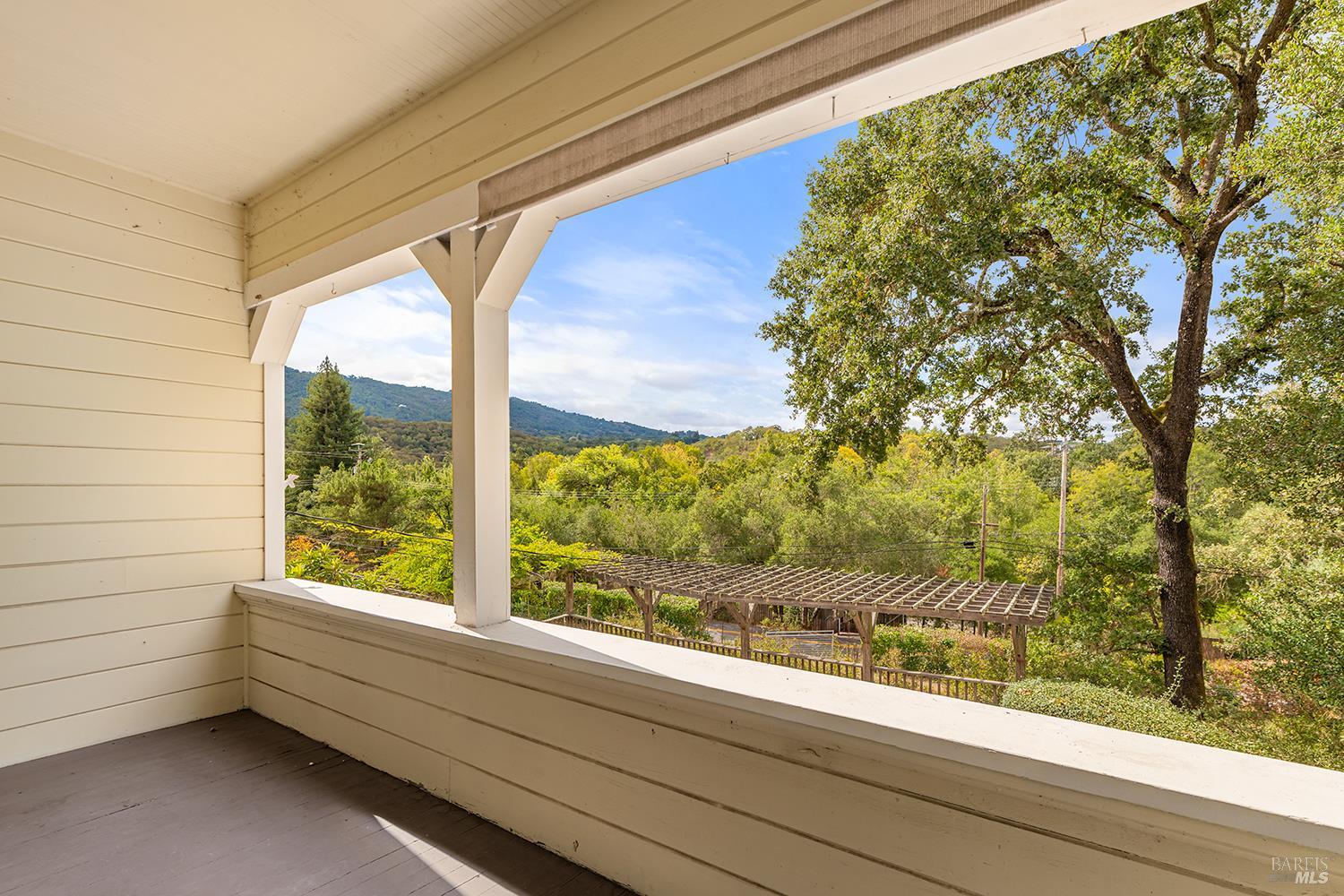Detail Gallery Image 20 of 63 For 2550 Warm Springs Rd, Glen Ellen,  CA 95442 - 3 Beds | 3 Baths