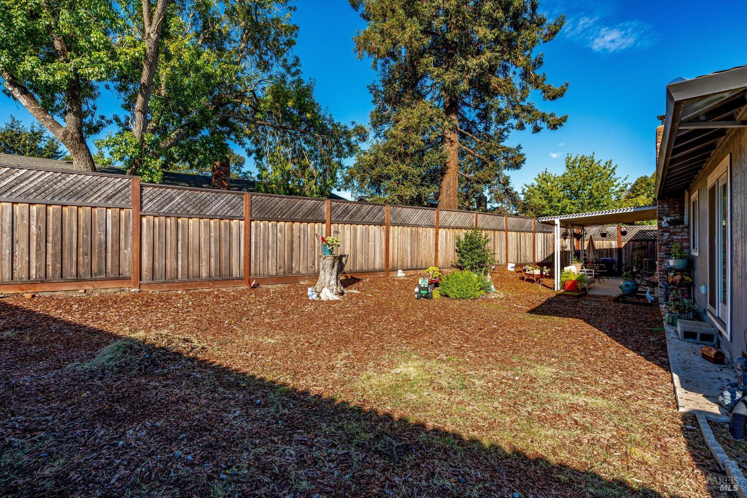 Detail Gallery Image 25 of 28 For 1605 Charlene Pl, Santa Rosa,  CA 95401 - 3 Beds | 2 Baths