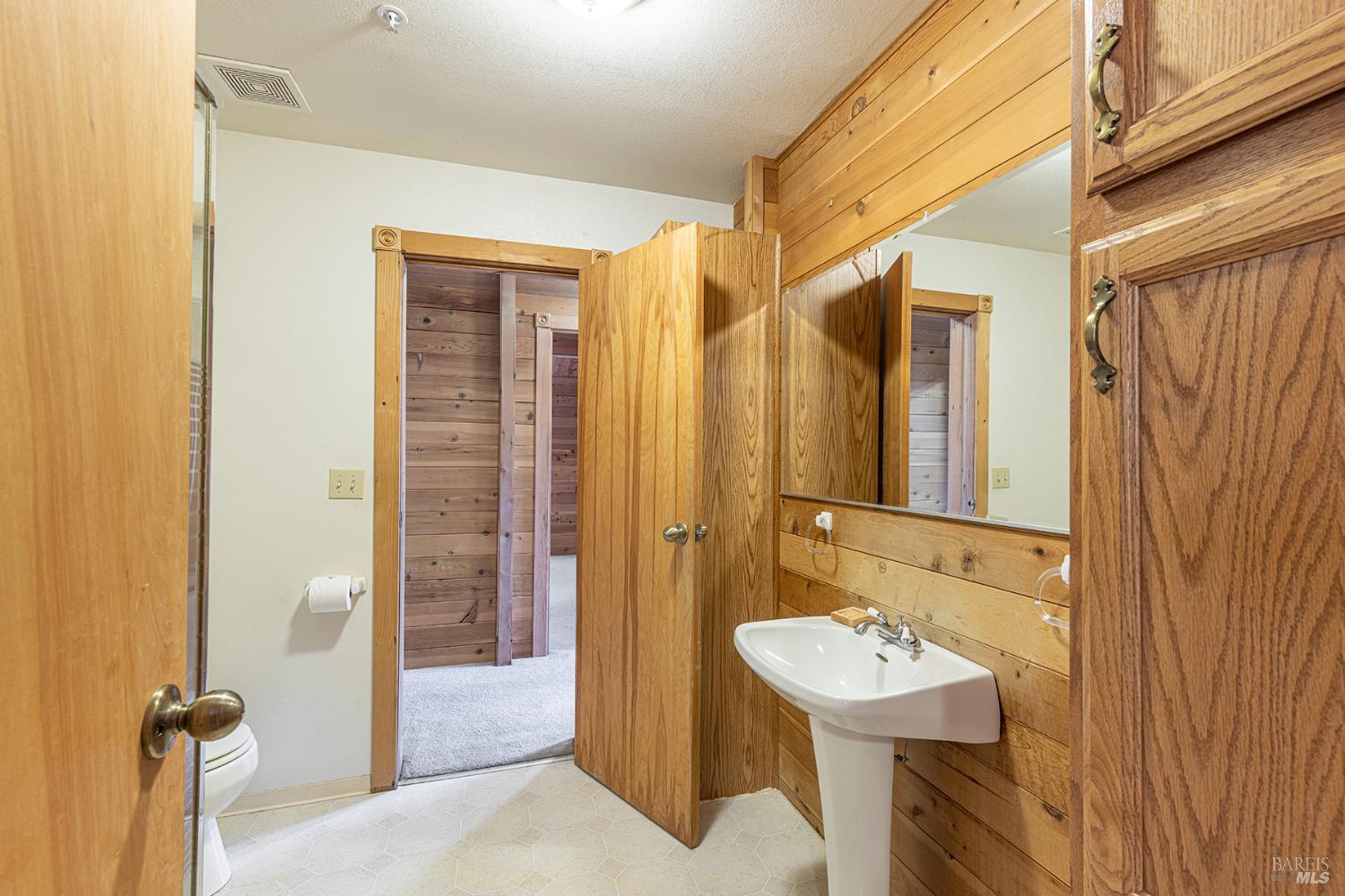 Detail Gallery Image 18 of 43 For 1450 Sproul Ave, Napa,  CA 94559 - 3 Beds | 2 Baths
