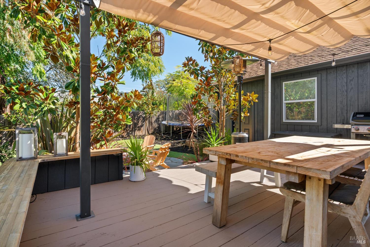 Detail Gallery Image 41 of 59 For 18445 1st Ave, Sonoma,  CA 95476 - 2 Beds | 2 Baths