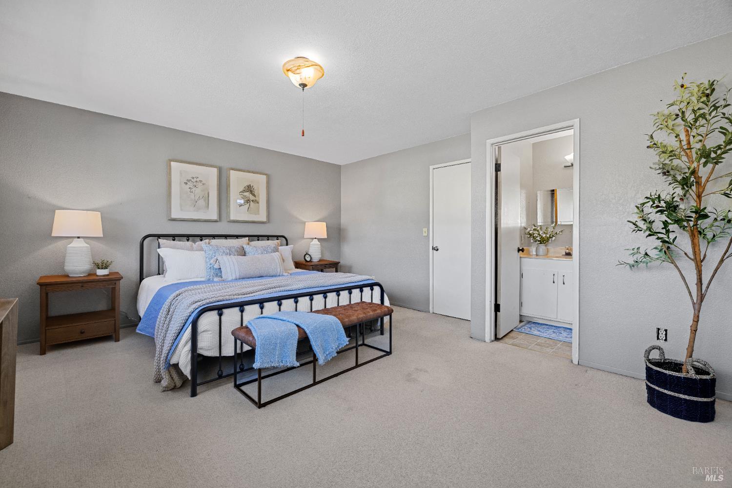 Detail Gallery Image 22 of 27 For 1511 Gladstone Way, Rohnert Park,  CA 94928 - 3 Beds | 2 Baths