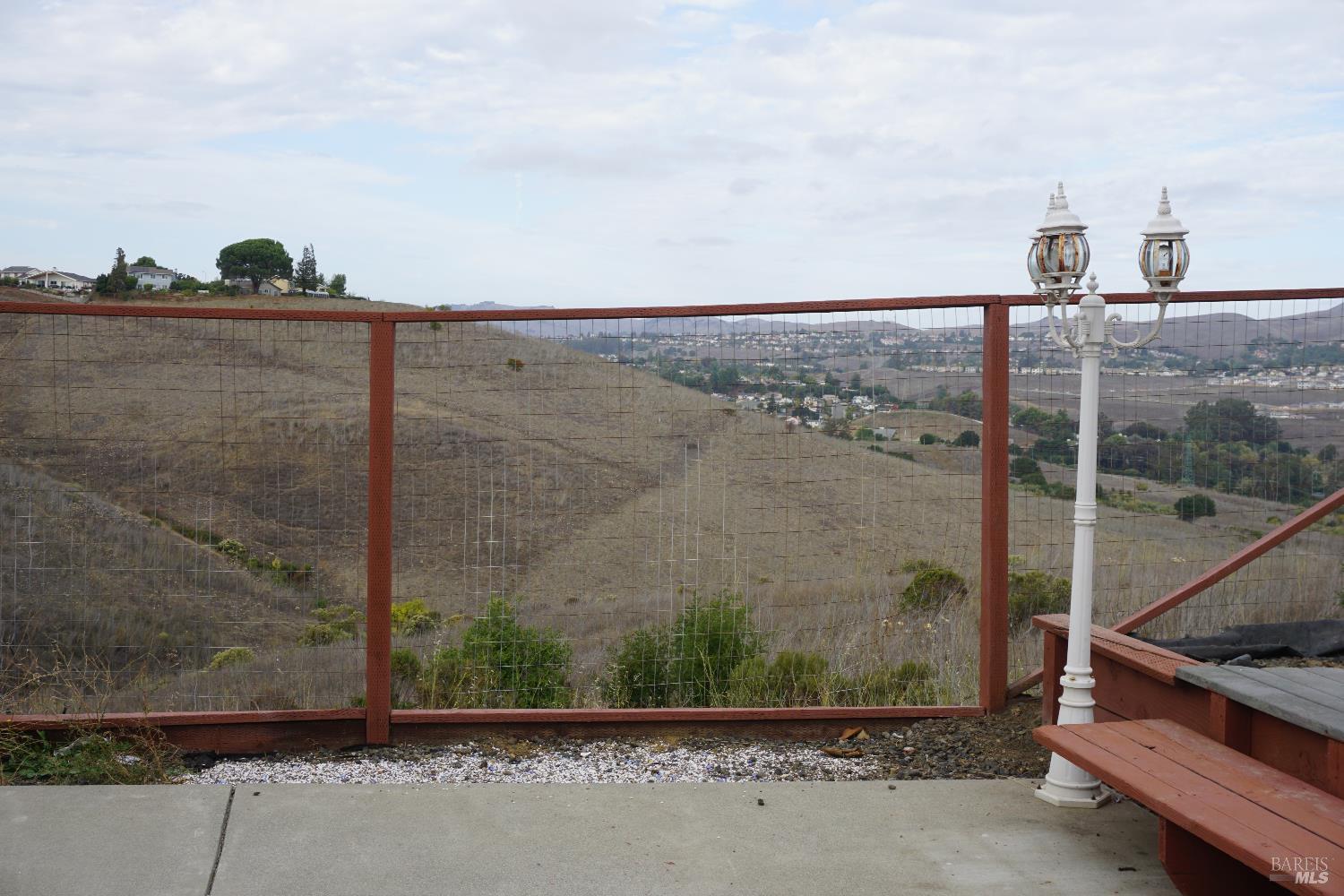 Detail Gallery Image 23 of 28 For 1048 Topsail Dr, Vallejo,  CA 94591 - 4 Beds | 2 Baths