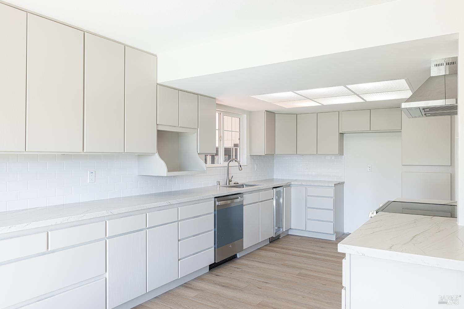 Detail Gallery Image 4 of 37 For 6565 Bennett Valley Rd, Santa Rosa,  CA 95404 - 3 Beds | 2 Baths