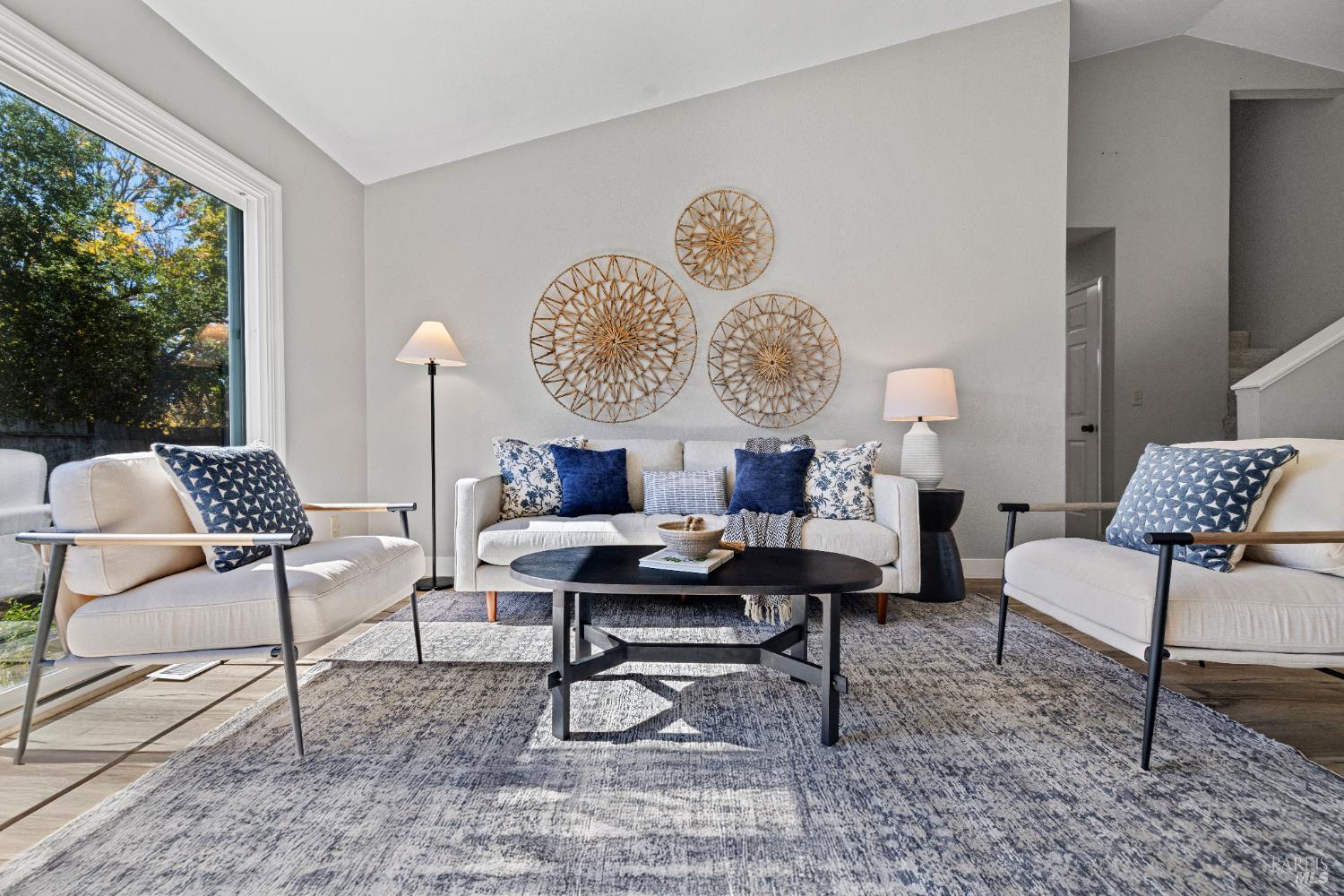 Detail Gallery Image 5 of 27 For 1511 Gladstone Way, Rohnert Park,  CA 94928 - 3 Beds | 2 Baths