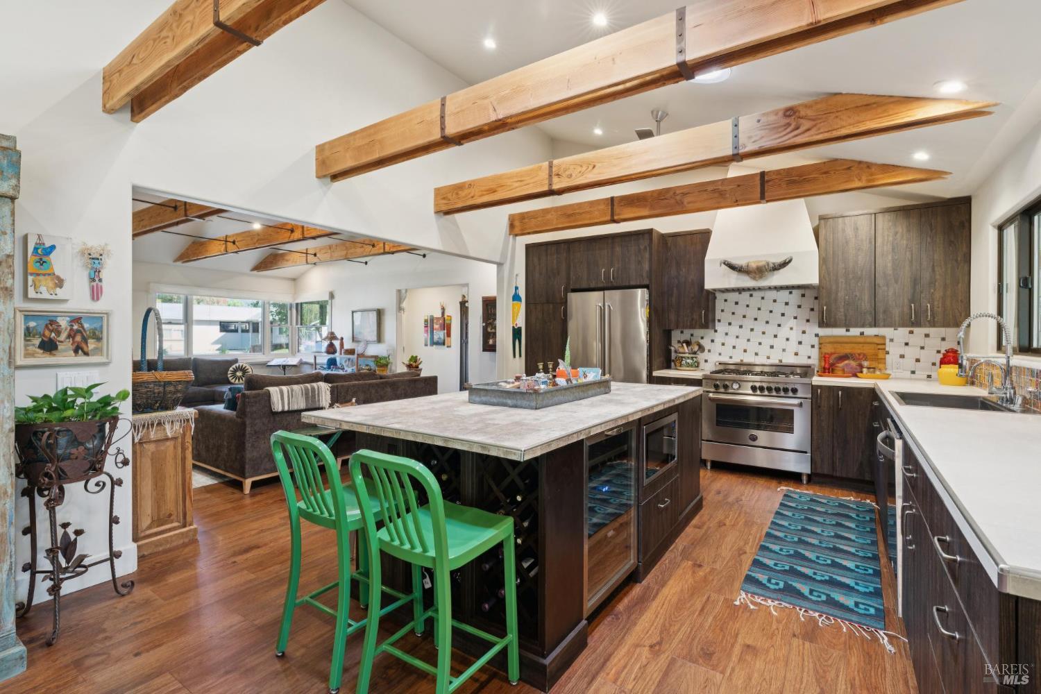 Detail Gallery Image 9 of 46 For 32 El Nido Ct, Sonoma,  CA 95476 - 3 Beds | 2 Baths