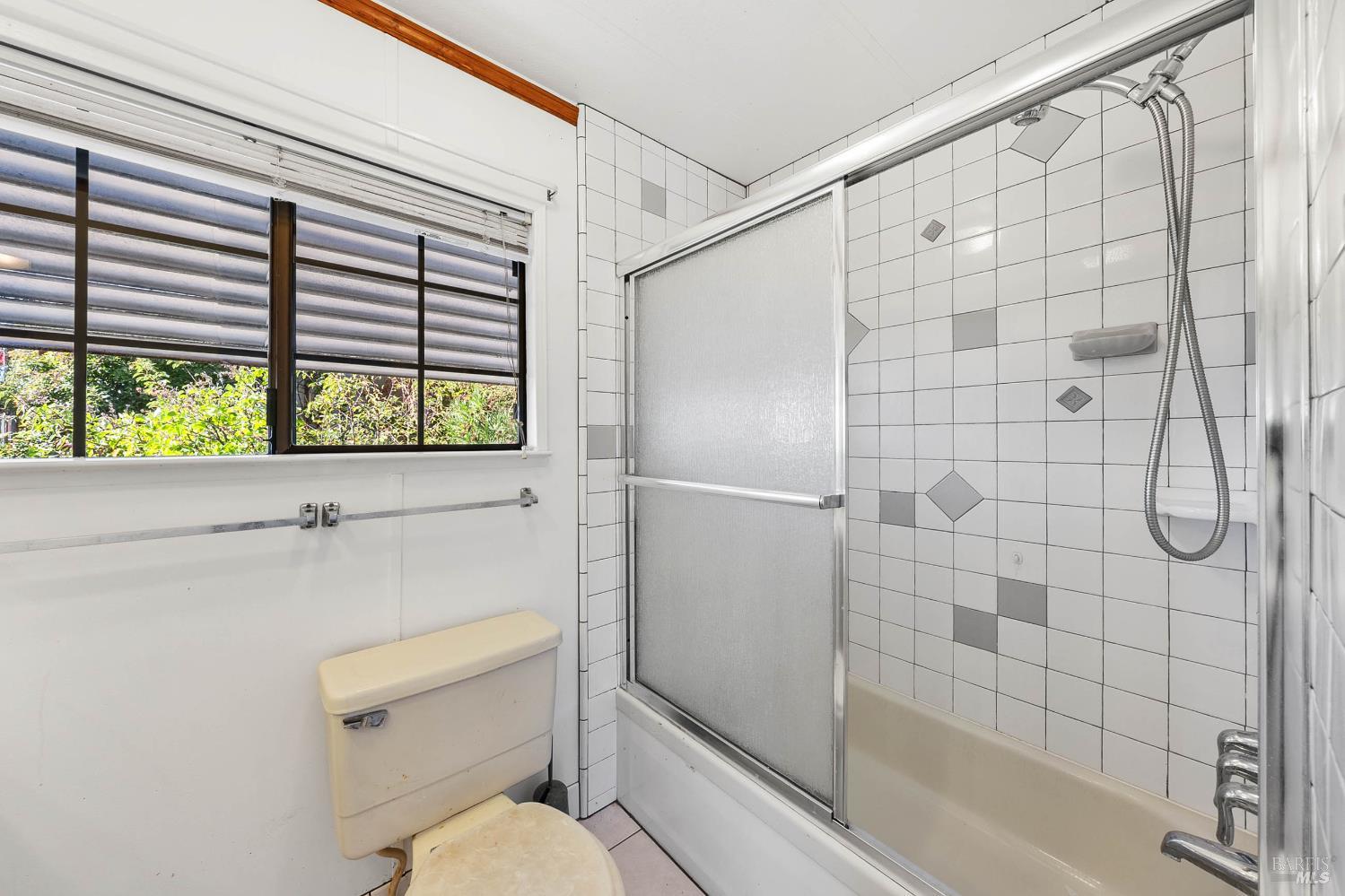 Detail Gallery Image 21 of 50 For 3360 Yuba St, Nice,  CA 95464 - 2 Beds | 2 Baths