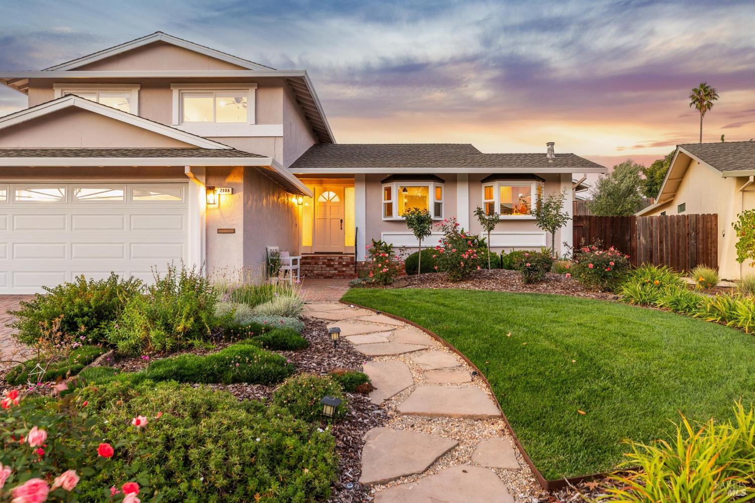 Detail Gallery Image 3 of 45 For 2108 Feliz Dr, Novato,  CA 94945 - 4 Beds | 3 Baths