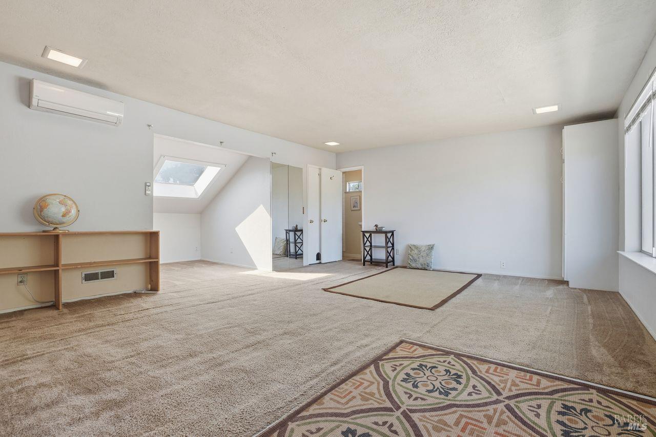 Detail Gallery Image 22 of 45 For 85 San Carlos Way, Novato,  CA 94945 - 4 Beds | 3 Baths