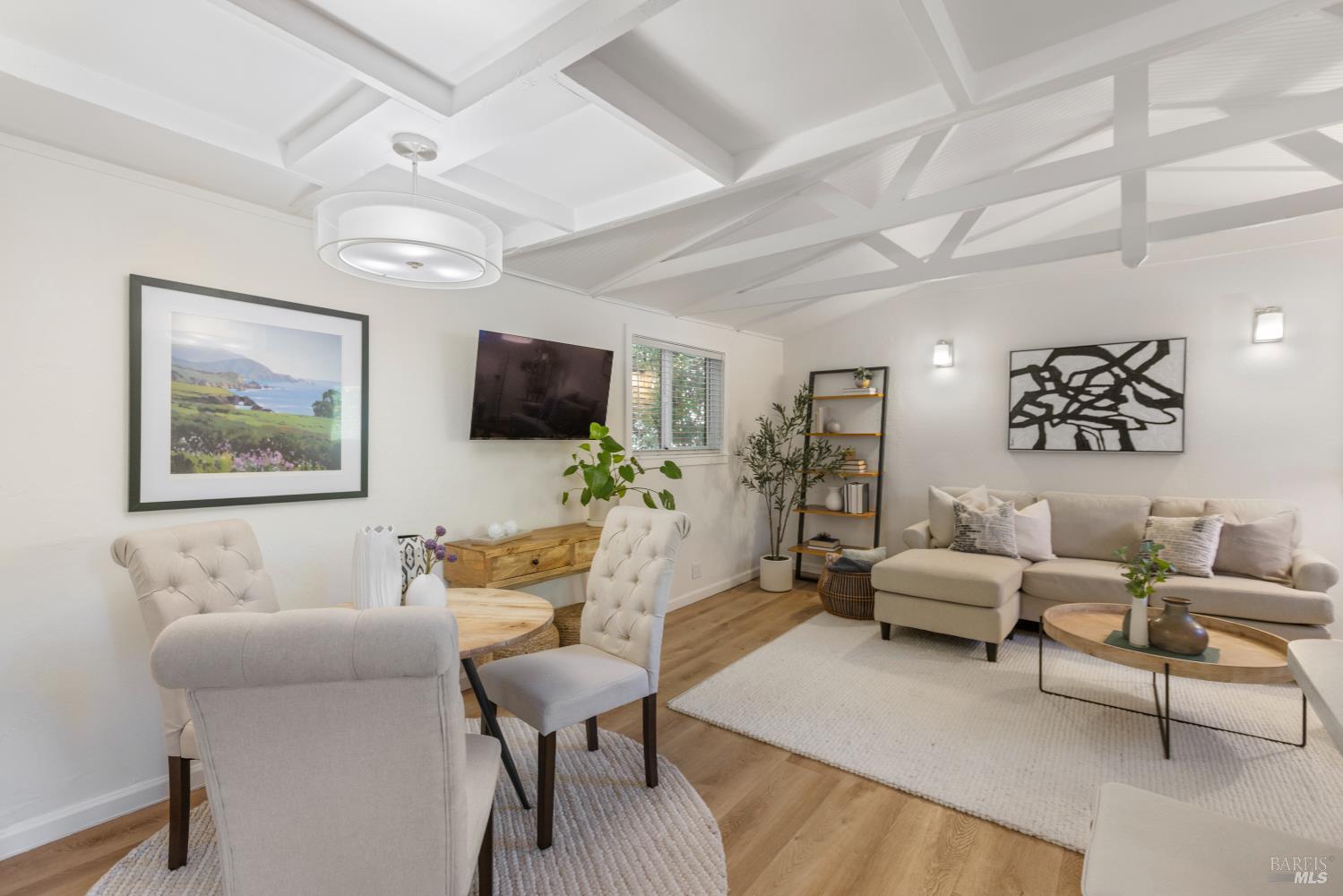 Detail Gallery Image 51 of 67 For 5 Hillside Ave, Kentfield,  CA 94904 - 5 Beds | 3 Baths