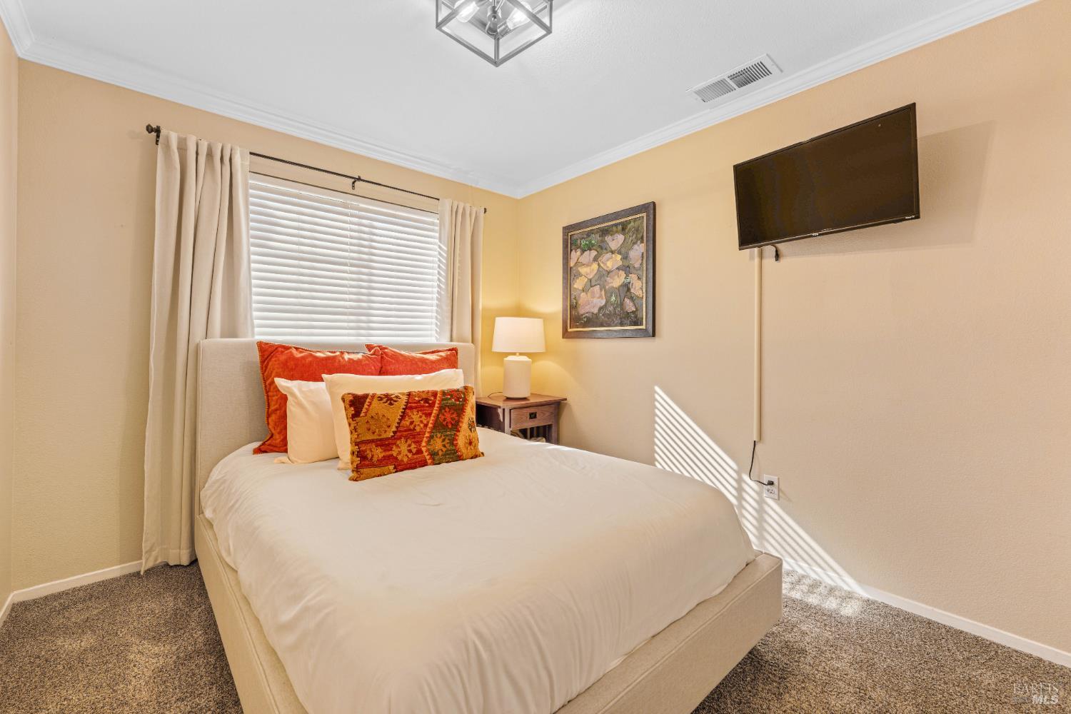 Detail Gallery Image 23 of 45 For 129 Wooded Glen Ct, Windsor,  CA 95492 - 4 Beds | 3 Baths