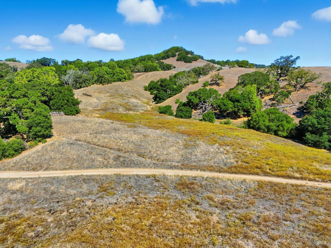 Detail Gallery Image 35 of 45 For 85 San Carlos Way, Novato,  CA 94945 - 4 Beds | 3 Baths