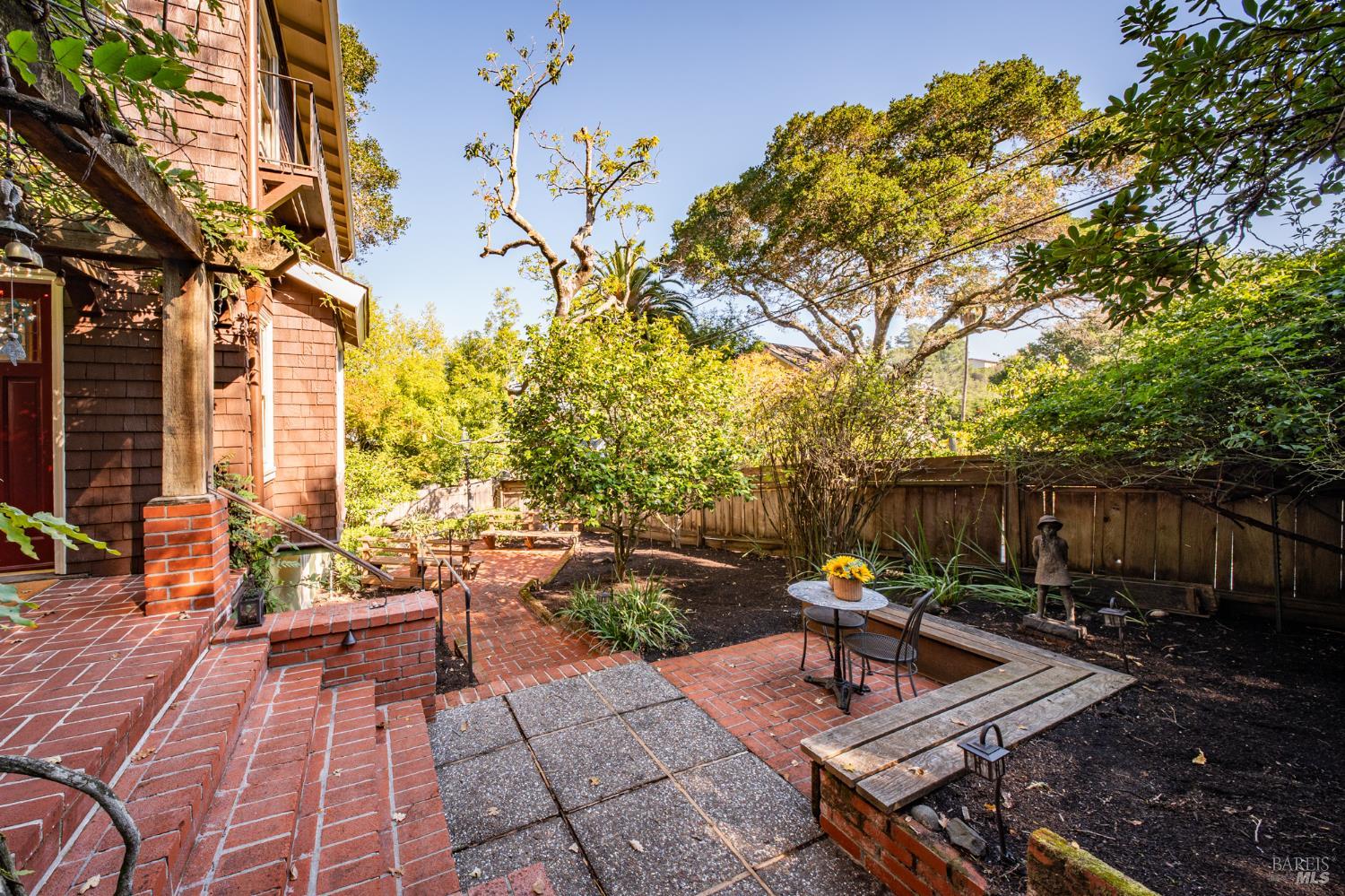 Detail Gallery Image 63 of 77 For 150 Bungalow Ave, San Rafael,  CA 94901 - 4 Beds | 2 Baths