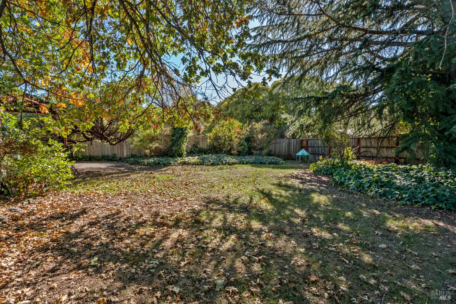 Detail Gallery Image 18 of 21 For 970 N Pine St, Ukiah,  CA 95482 - 3 Beds | 2 Baths