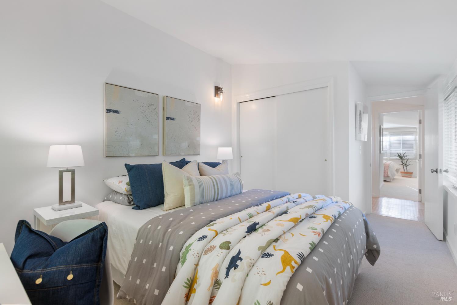 Detail Gallery Image 29 of 67 For 5 Hillside Ave, Kentfield,  CA 94904 - 5 Beds | 3 Baths