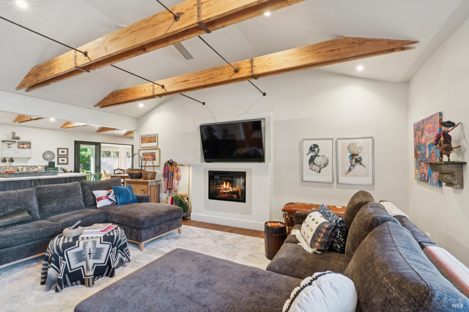 Detail Gallery Image 6 of 46 For 32 El Nido Ct, Sonoma,  CA 95476 - 3 Beds | 2 Baths