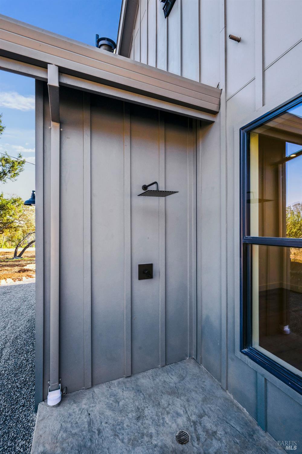 Detail Gallery Image 45 of 79 For 2716 Rollo Rd, Santa Rosa,  CA 95404 - 4 Beds | 3/1 Baths