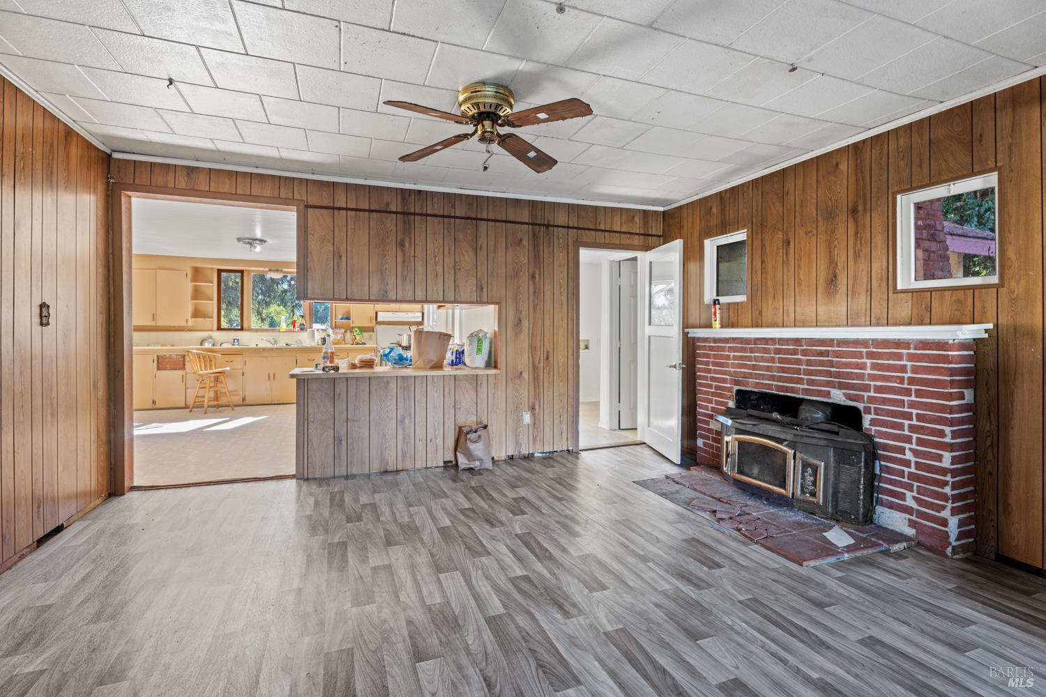 Detail Gallery Image 4 of 12 For 23925 Eberle St, Covelo,  CA 95428 - 5 Beds | 2 Baths