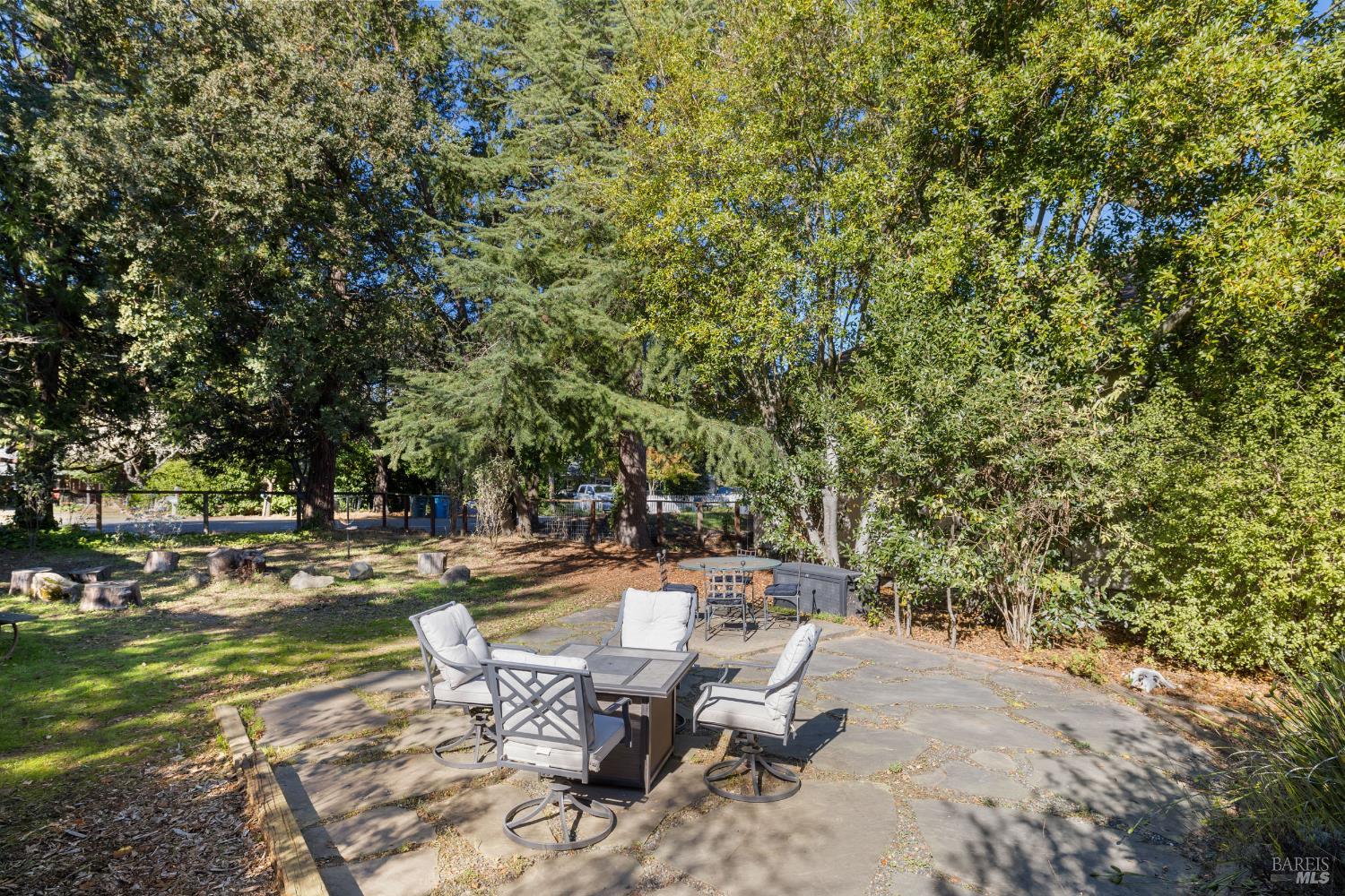 Detail Gallery Image 31 of 43 For 3765 Twig Ave, Sebastopol,  CA 95472 - 3 Beds | 1 Baths