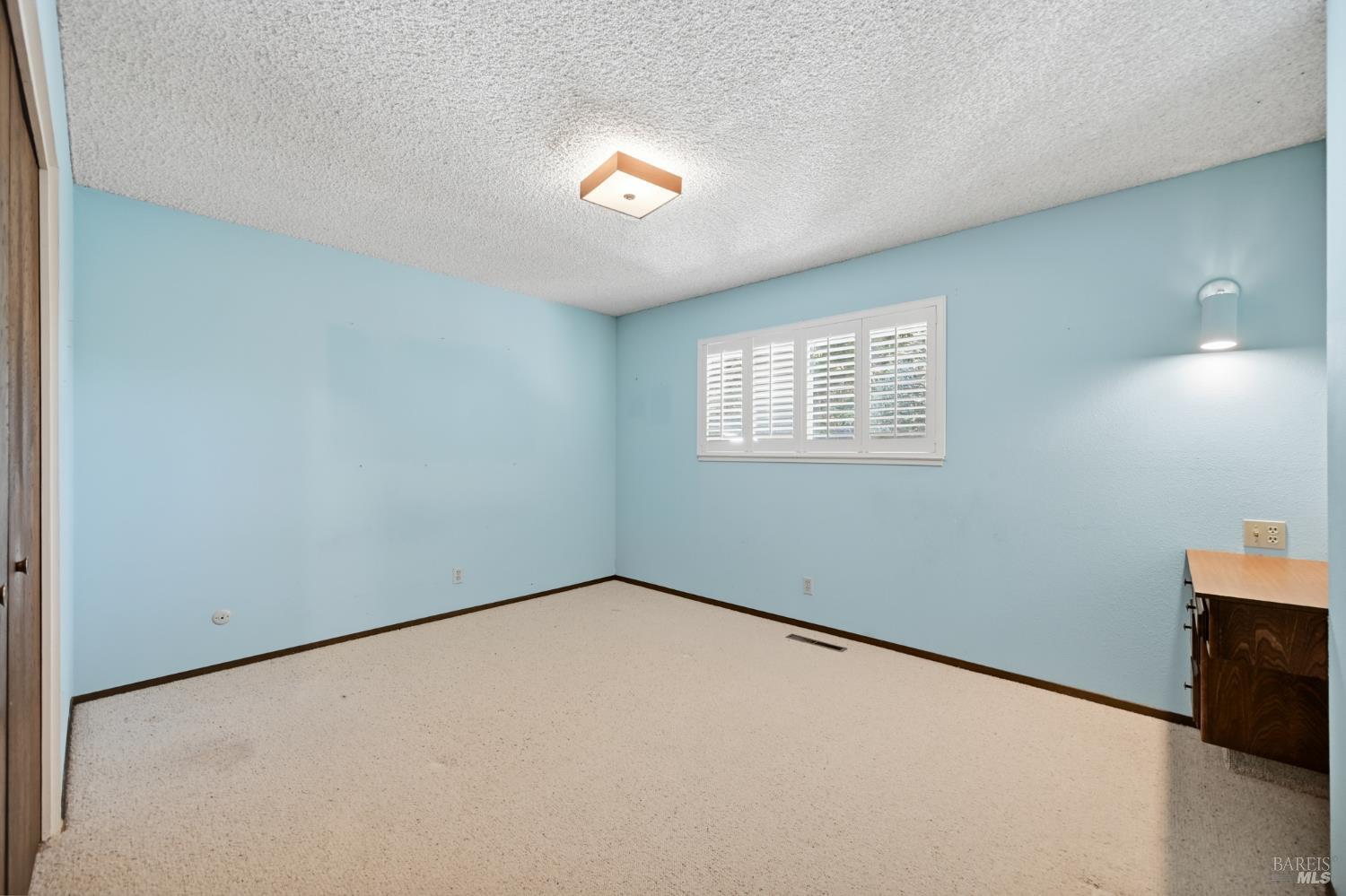 Detail Gallery Image 33 of 48 For 1124 Sunnyslope Dr, Santa Rosa,  CA 95404 - 4 Beds | 2 Baths